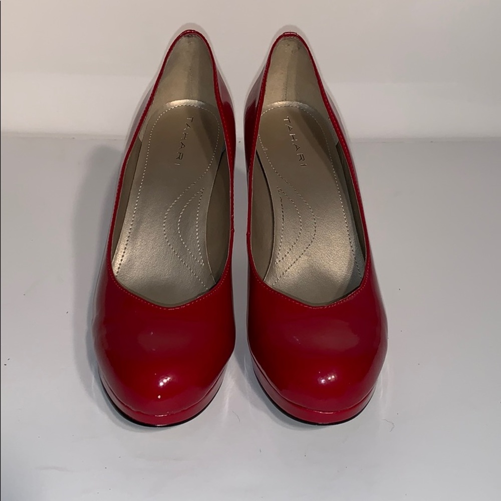 TAHARI Platform pumps